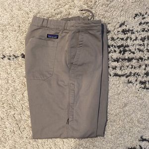 Patagonia Men’s Twill Traveler Pants